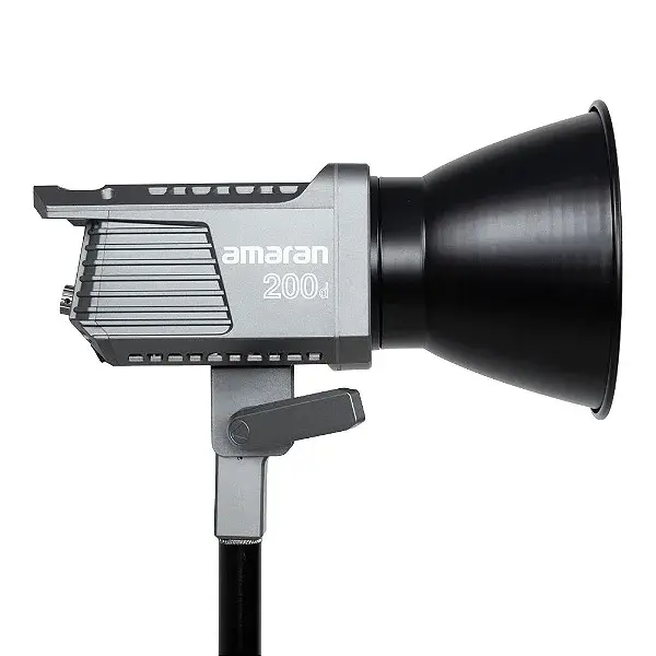 [ILU-001] Amaran 200D